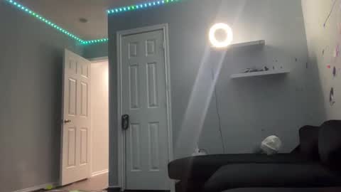 Snapshot of thatdomhtx chatting on 11/16/25, 12:44 ThatDomHtx online show from 11/16/25, 12:44