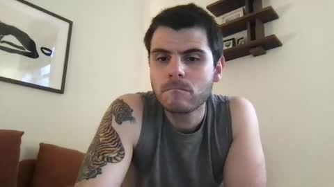Snapshot of thatfeelsgoood chatting on 05/05/26, 10:51 thatfeelsgoood online show from 05/05/26, 10:51