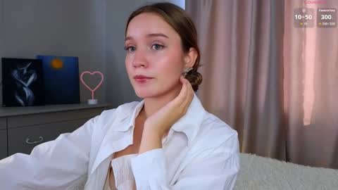 Snapshot of thatonerabbit chatting on 09/27/25, 11:26 Alice online show from 09/27/25, 11:26