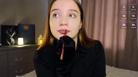 Snapshot of thatonerabbit chatting on 10/13/25, 11:10 Alice online show from 10/13/25, 11:10