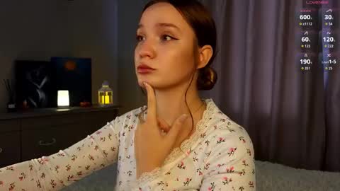 Snapshot of thatonerabbit chatting on 10/16/25, 11:44 Alice online show from 10/16/25, 11:44