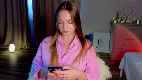 Snapshot of thatonerabbit chatting on 11/27/25, 11:56 Alice online show from 11/27/25, 11:56