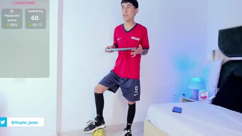 Thayler  online show from 01/12/25, 11:28