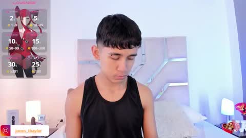 Thayler  online show from 12/04/25, 11:19