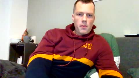 Dennis online show from 12/17/25, 09:04