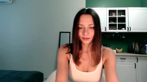 Mia 3 online show from 06/10/26, 05:34