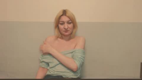 Eva online show from 04/16/26, 12:00