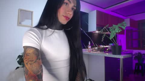 Snapshot of the_best_fox chatting on 12/25/24, 01:42 the girl of your dreams online show from 12/25/24, 01:42