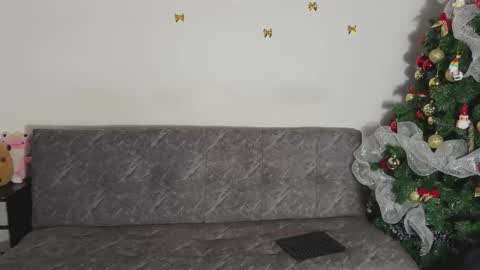 Snapshot of the_boys02 chatting on 12/20/25, 07:54 the_boys02 online show from 12/20/25, 07:54