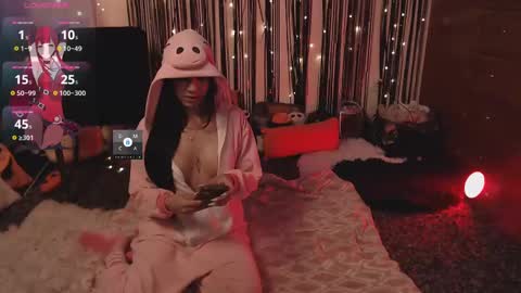 Snapshot of the_crazy_latina chatting on 11/10/25, 11:59 Giovanna online show from 11/10/25, 11:59