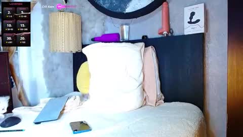 the dog lian online show from 11/09/25, 02:21