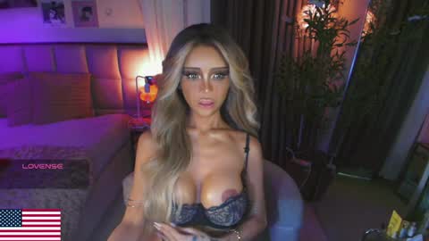Snapshot of the_enchantressxx chatting on 05/18/26, 05:57 nabi butterfly online show from 05/18/26, 05:57