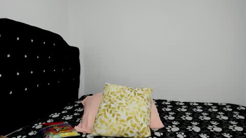 Snapshot of the_fantasy_ chatting on 10/29/25, 12:24 the_fantasy_ online show from 10/29/25, 12:24