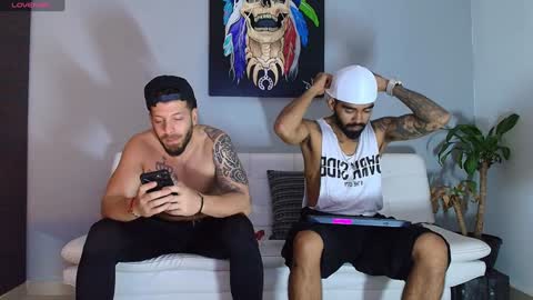 SCOTT  THEO  KAMERON  GENDERSON online show from 12/17/24, 04:12