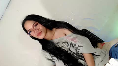 the_horny_bella online show from 04/12/26, 06:02