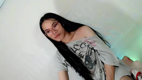 the_horny_bella online show from 04/14/26, 08:37