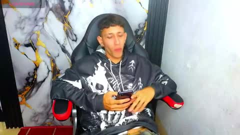 the_latin_boy02 online show from 01/07/26, 04:15