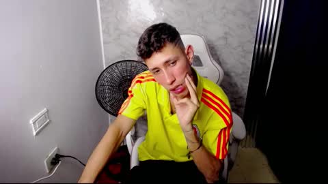 the_latin_boy02 online show from 01/09/26, 02:47