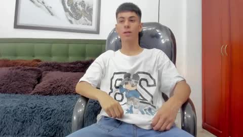 Snapshot of the_mark_king chatting on 02/18/26, 05:09 T H E M A R K K I N G online show from 02/18/26, 05:09