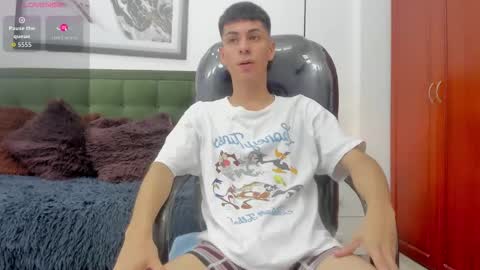 Snapshot of the_mark_king chatting on 03/03/26, 05:30 T H E M A R K K I N G online show from 03/03/26, 05:30