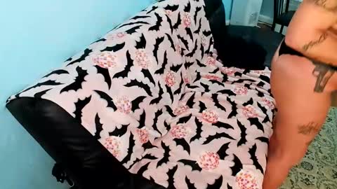 lina luna online show from 12/16/25, 11:15