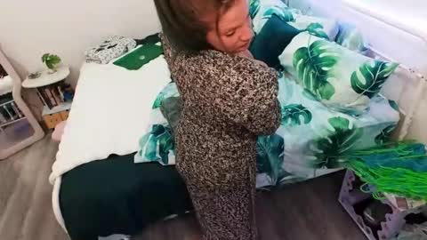 lina luna online show from 01/19/26, 06:06