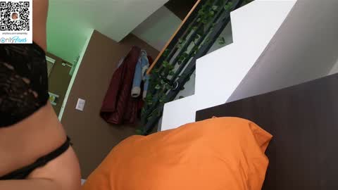 Anna online show from 09/12/25, 01:28