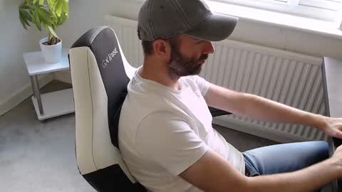 Snapshot of the_sensual_masturwait chatting on 09/11/25, 10:15 the_sensual_masturwait online show from 09/11/25, 10:15