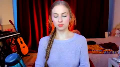 Ally    STREAMING ON TWITCH NOW Check my Twitter for updates online show from 05/18/26, 03:02