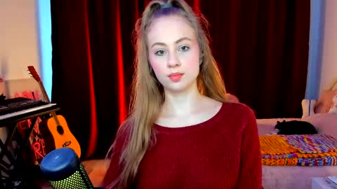 Ally    STREAMING ON TWITCH NOW Check my Twitter for updates online show from 06/02/26, 01:57