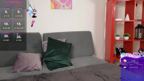 thea_quill online show from 04/16/26, 09:39