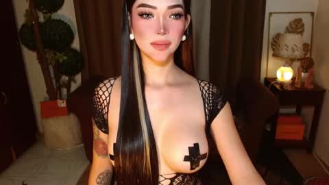 thea_whong online show from 03/29/26, 02:00