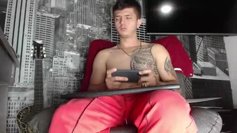 Miguel Angel online show from 12/16/24, 03:51