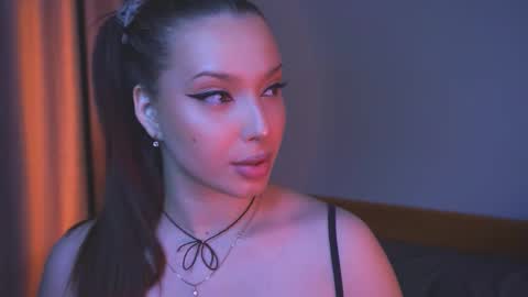 Snapshot of thebbylu chatting on 09/30/25, 11:37 Lucy online show from 09/30/25, 11:37