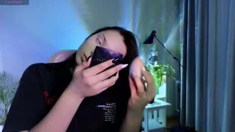 Snapshot of thebbylu chatting on 10/14/25, 12:06 Lucy online show from 10/14/25, 12:06