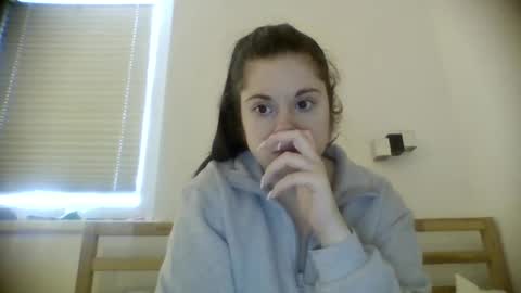 raissa online show from 01/07/25, 01:46