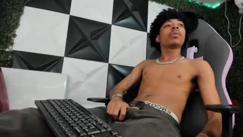 Snapshot of theblackflavor chatting on 07/06/26, 05:04 Flavor online show from 07/06/26, 05:04