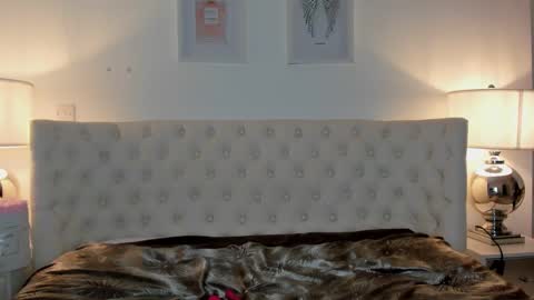 Jessica online show from 01/22/25, 03:29