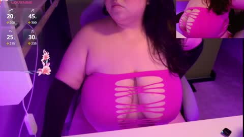 TheBouncingBetty online show from 05/18/26, 04:57