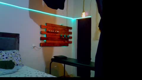 Snapshot of thecouplehavingall chatting on 03/03/25, 12:37 thecouplehavingall online show from 03/03/25, 12:37