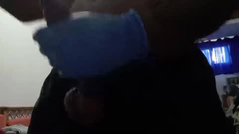 Snapshot of thecowboysex chatting on 11/08/25, 08:07 Andres online show from 11/08/25, 08:07