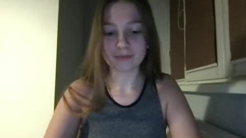 Snapshot of thecrystal chatting on 01/31/25, 04:06 Crystal online show from 01/31/25, 04:06