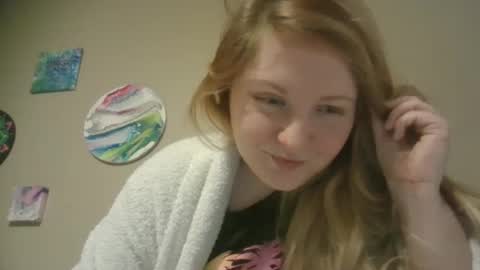 Kassandra Grant online show from 01/07/25, 08:21