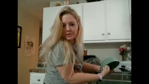 Kassandra Grant online show from 11/15/25, 04:47