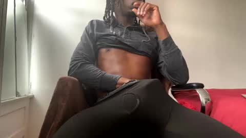 Snapshot of thedjisdead chatting on 01/02/25, 07:18 DJ online show from 01/02/25, 07:18