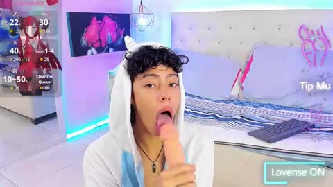 ethan online show from 10/08/25, 07:44