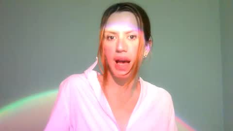 Yolanda online show from 02/21/25, 06:37