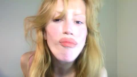 Yolanda online show from 09/16/25, 06:42