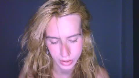 Yolanda online show from 03/19/26, 04:00