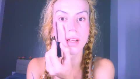 Yolanda online show from 04/17/26, 12:02